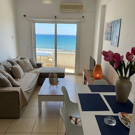 לרנקה Alex Beach Apartment 31 מראה חיצוני תמונה